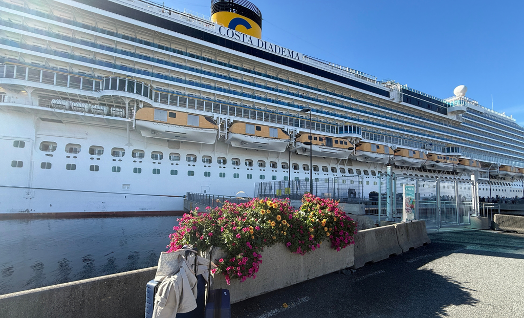 Costa Diadema